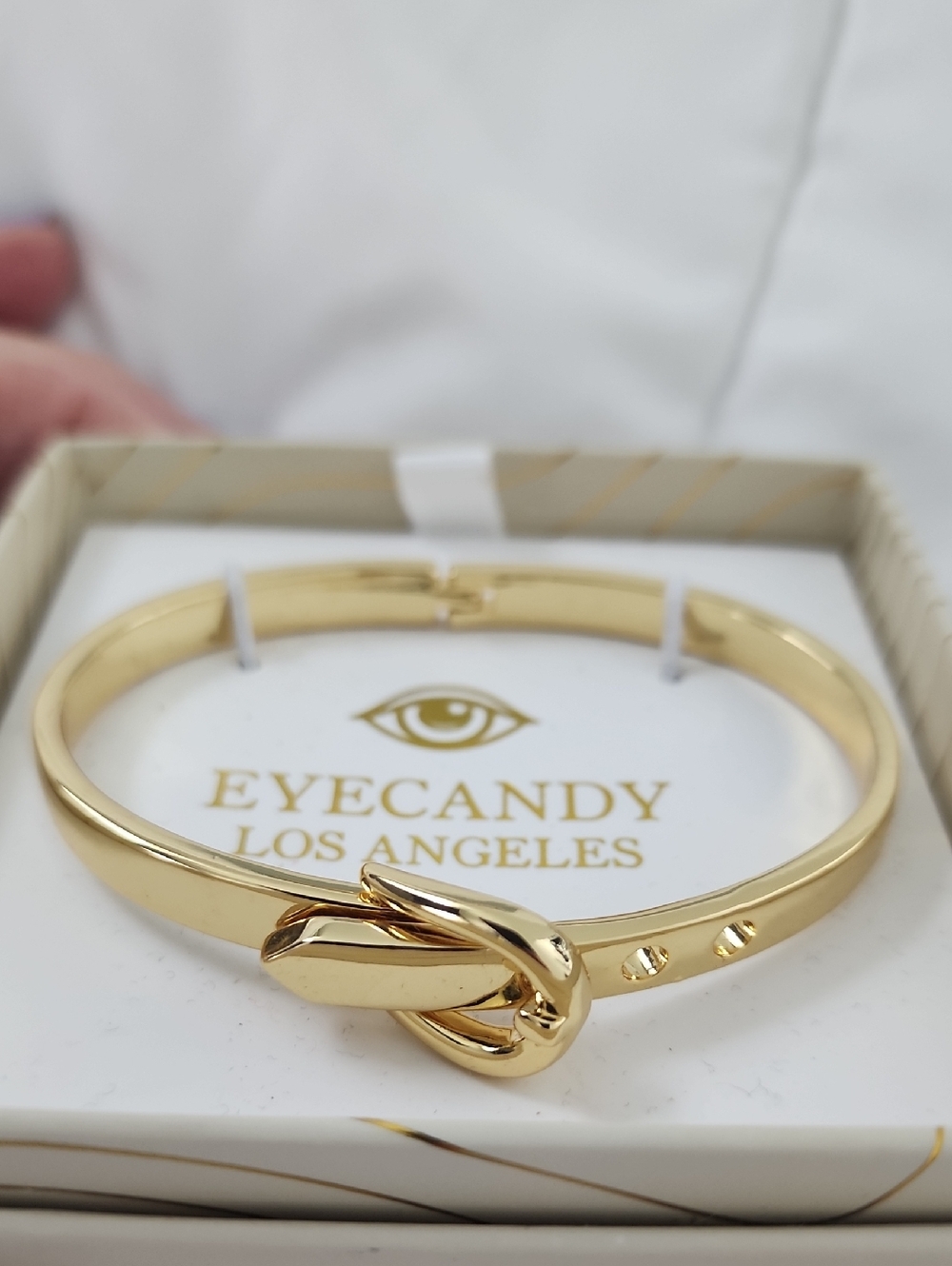 eye candy Gold Knot Accent Bracelet